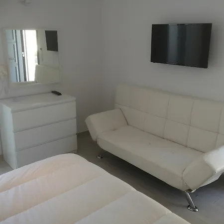 Maroulinas Boutique & Mykonos Town