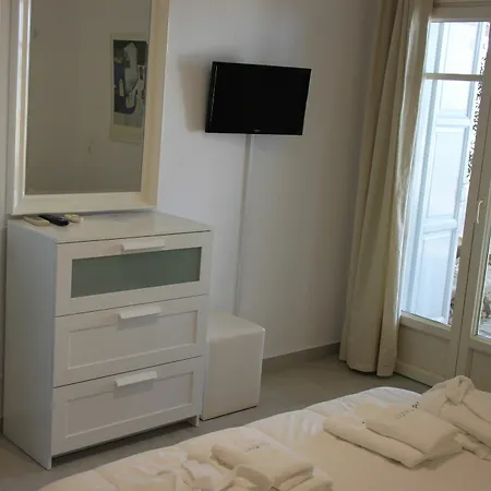 Maroulinas Boutique & Apartment