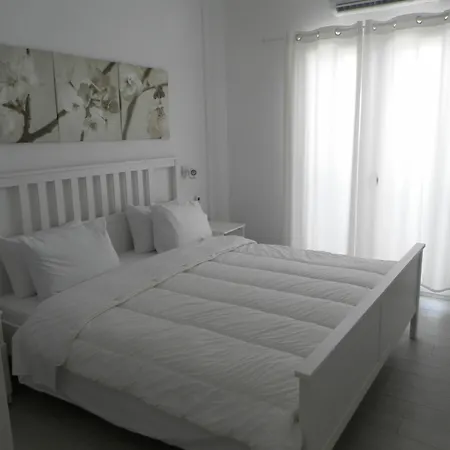 Maroulinas Boutique & Mykonos Town